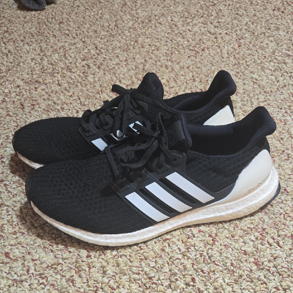 Adidas Ultra Boost 4.0 Show Your Stripes.